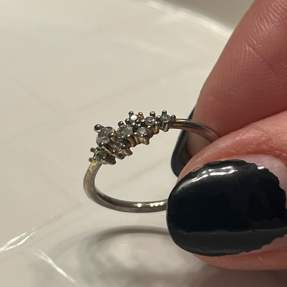 Ring ❤️‍🔥 - Picture 4 of 5